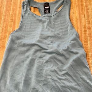Exercise tank